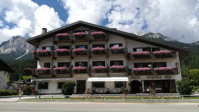  Hotel Comelico  Падола
